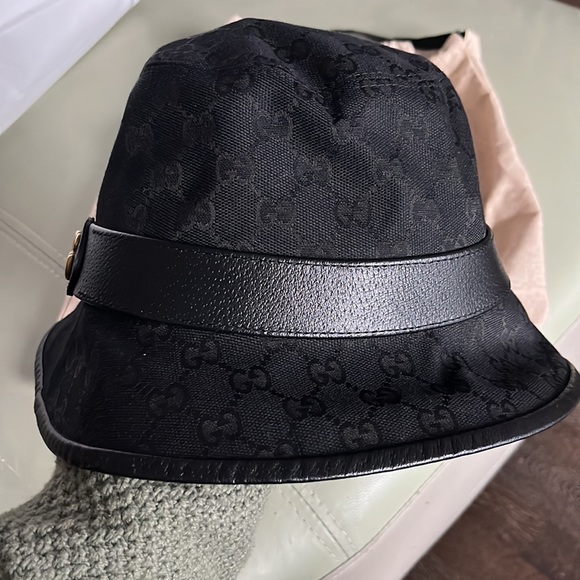 Bucket hat - Picture 3 of 5